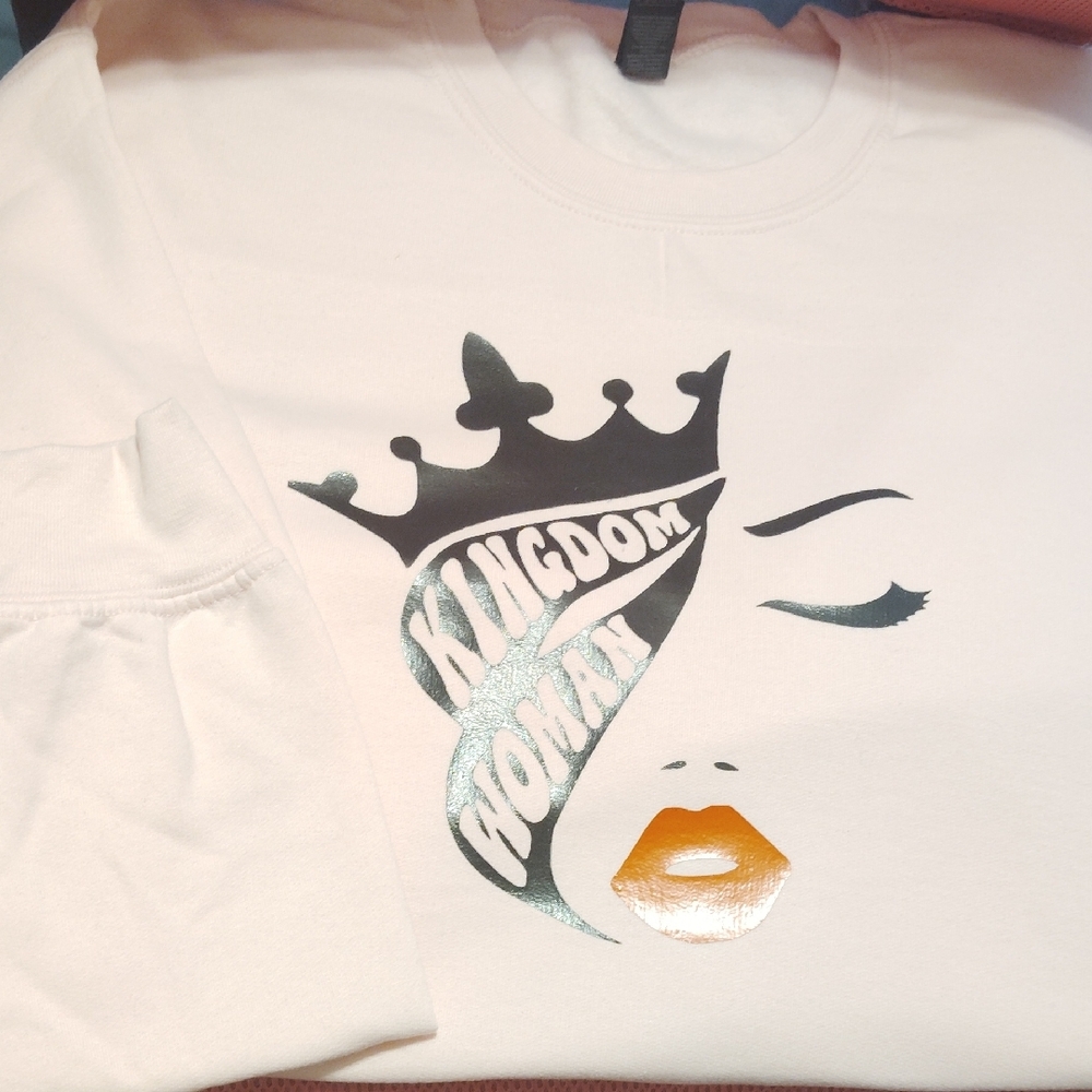 Christian Women's Sweatshirt 👑 - Picture 3 of 3